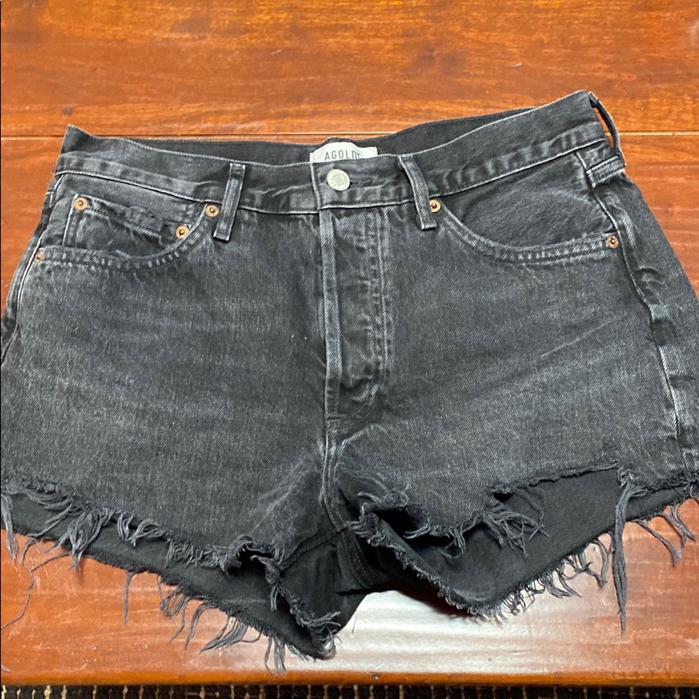 AGOLDE Parker short. Size 27. Excellent condition